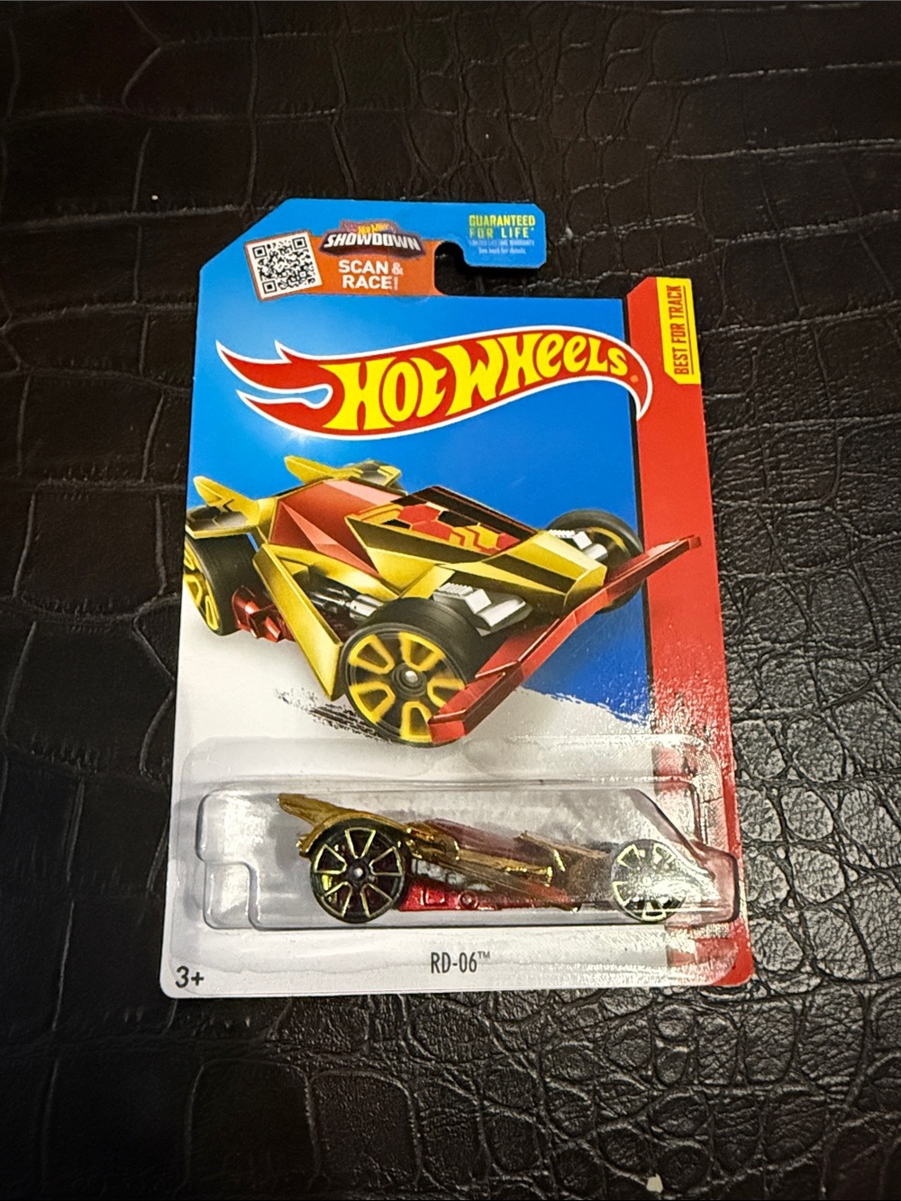 Mattel Hot Wheels RD-06 Metallic Gold & Red Die-Cast Racer